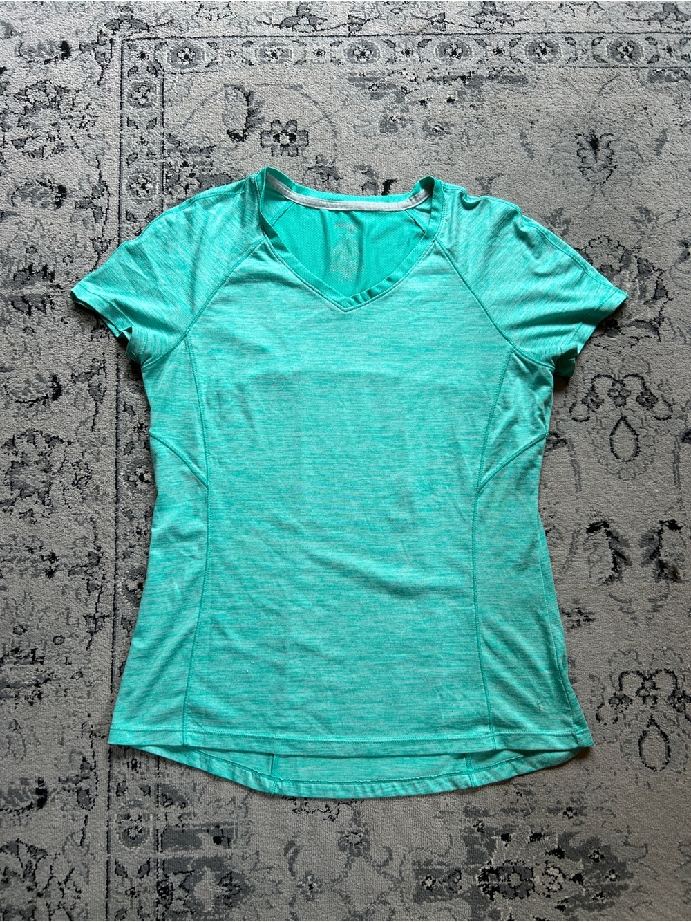 Danskin Now Aqua Green V-Neck Short Sleeve Top